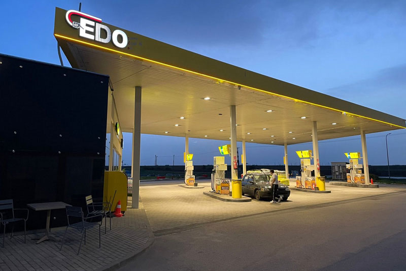Edo benzinkút Levél látkép